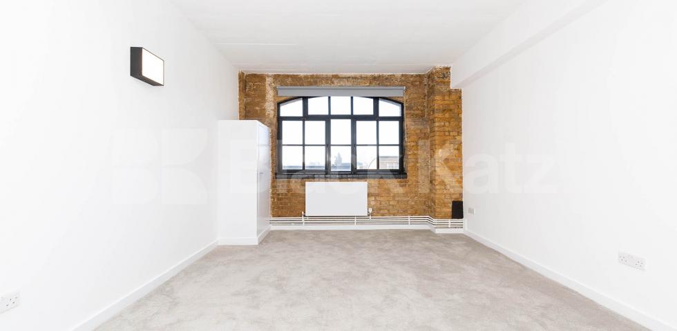 			2 Bedroom, 1 bath, 1 reception Apartment			 SPRINGFIELD HOUSE LOFTS-TYSSEN STREET, DALSTON/HAGGERSTON